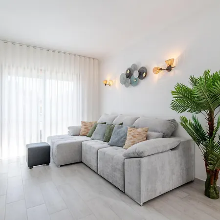 Sunset Terrace House By Destiny Esmoriz